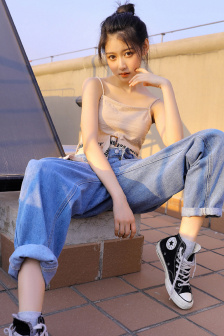 18禁极品美女裸露网站